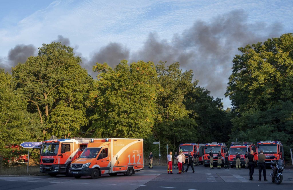 Взрыв на складе боеприпасов около Берлина привел к серьезному лесному пожару