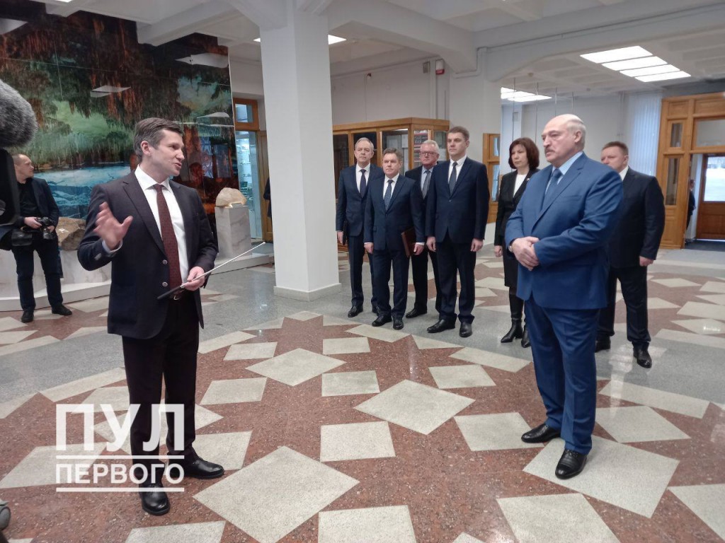 Лукашенко приехал в БГУ для встречи со студентами