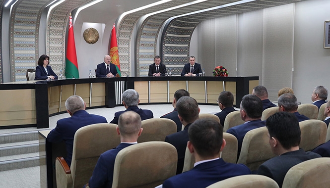Лукашенко собирается сохранить независимость Беларуси