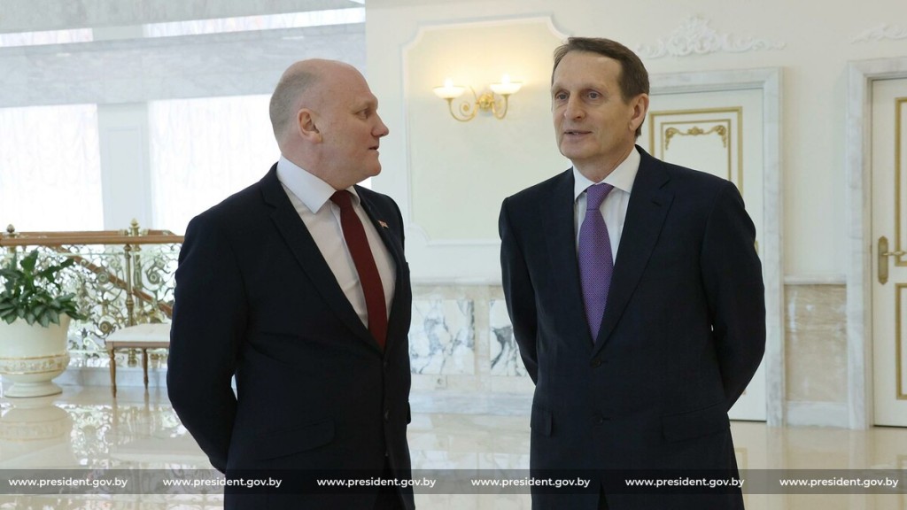 Лукашенко встречается с главой российской разведки Сергеем Нарышкиным