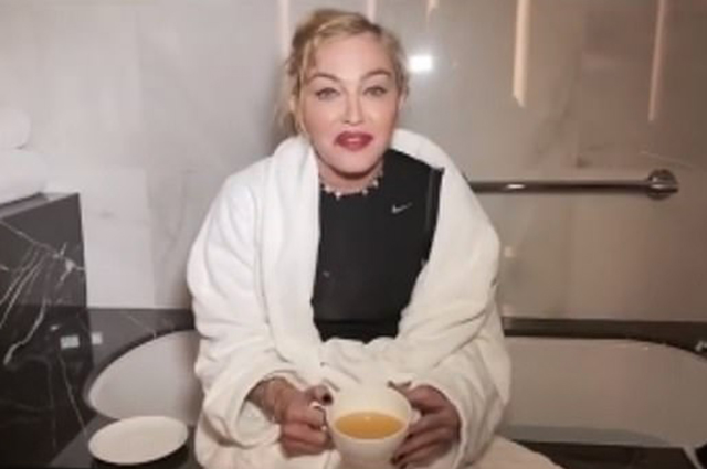 Мадонна призналась, что пьет свою мочу (видео)