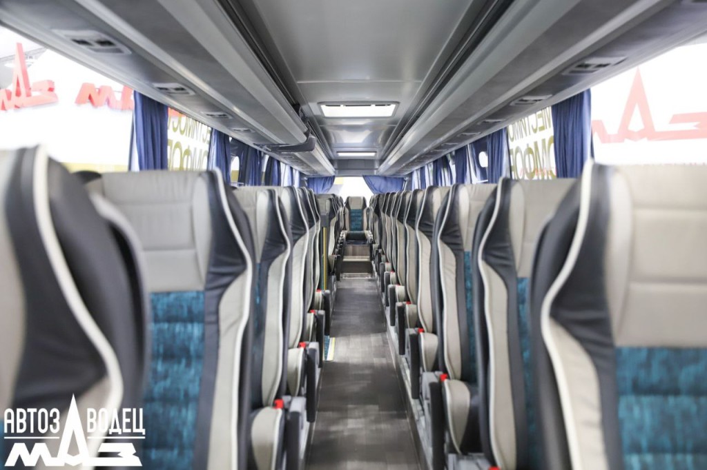 МАЗ показал туристический автобус нового поколения