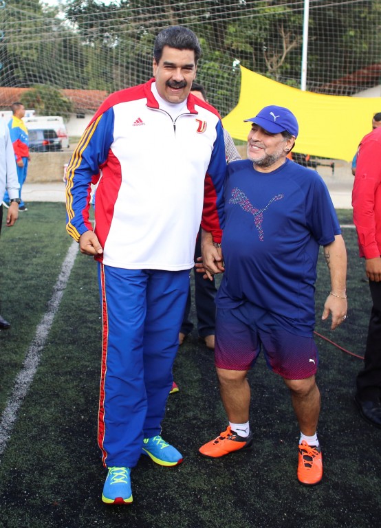 Диего Марадона поддержал президента Венесуэлы после покушения