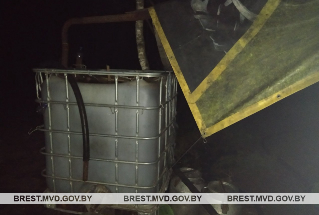 Мини-завод по производству самогона нашли в Пружанском районе