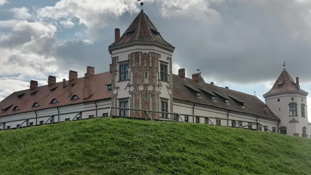 Где можно пожить в замке: необычное путешествие по Беларуси
