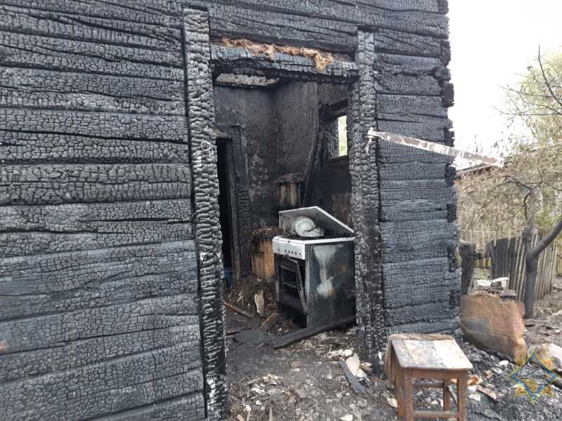 Мужчина сгорел на пожаре в Столинском районе