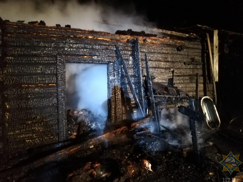Мужчина сгорел заживо на пожаре в Пинском районе