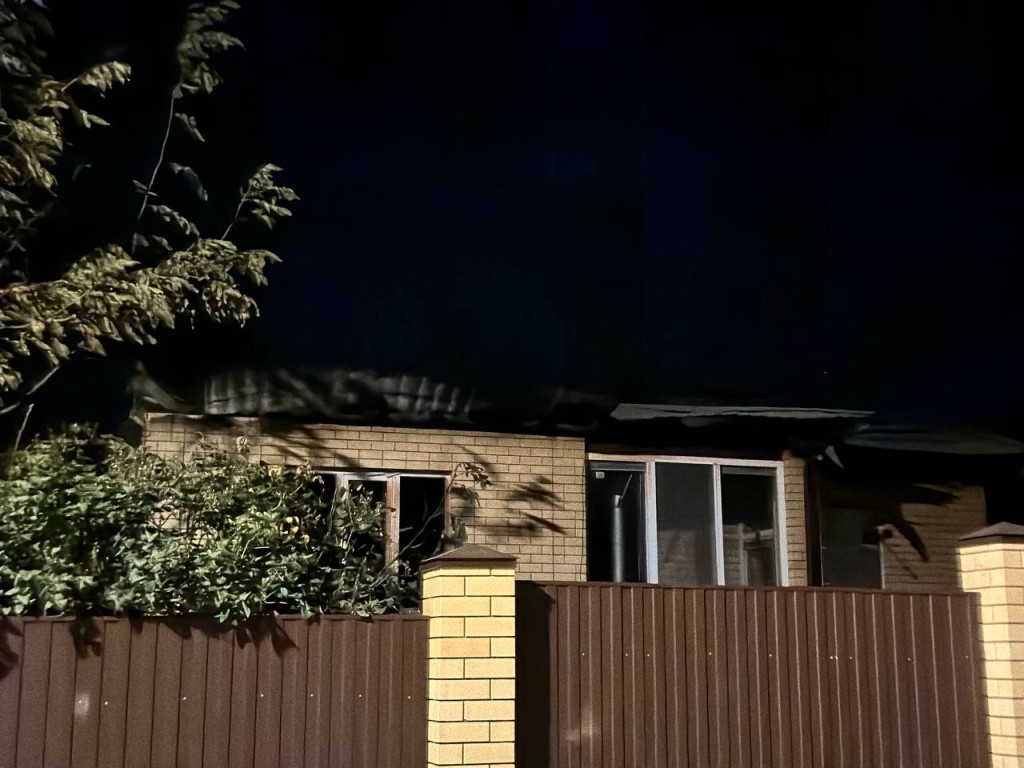 Двое взрослых и ребенок погибли при атаке беспилотника на Белгород