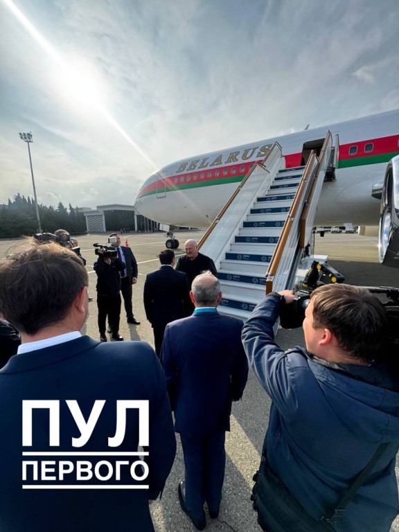 Лукашенко отправился в Азербайджан с рабочим визитом