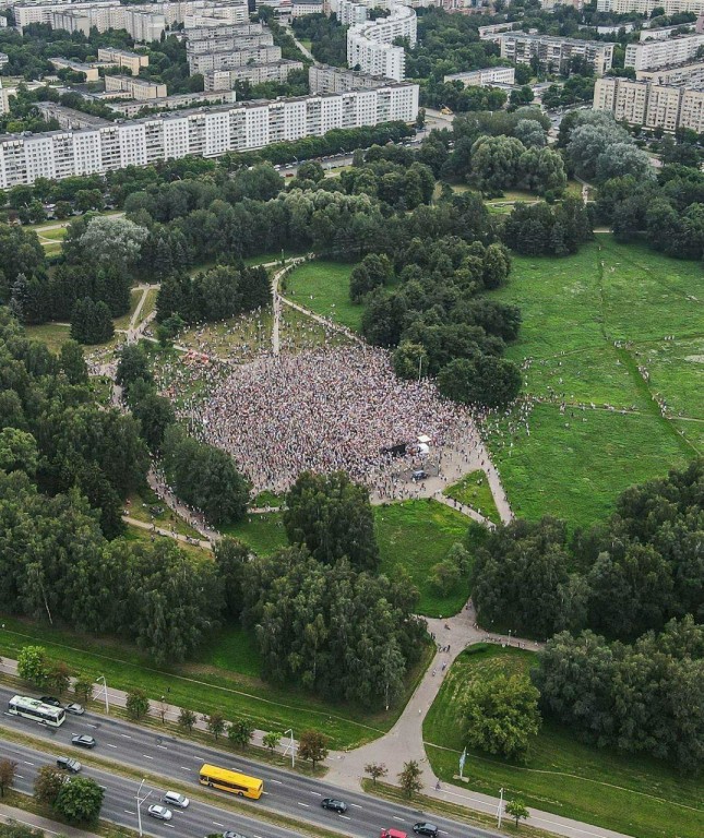 Посмотрите, как ОНТ показал митинг Тихановской в Минске