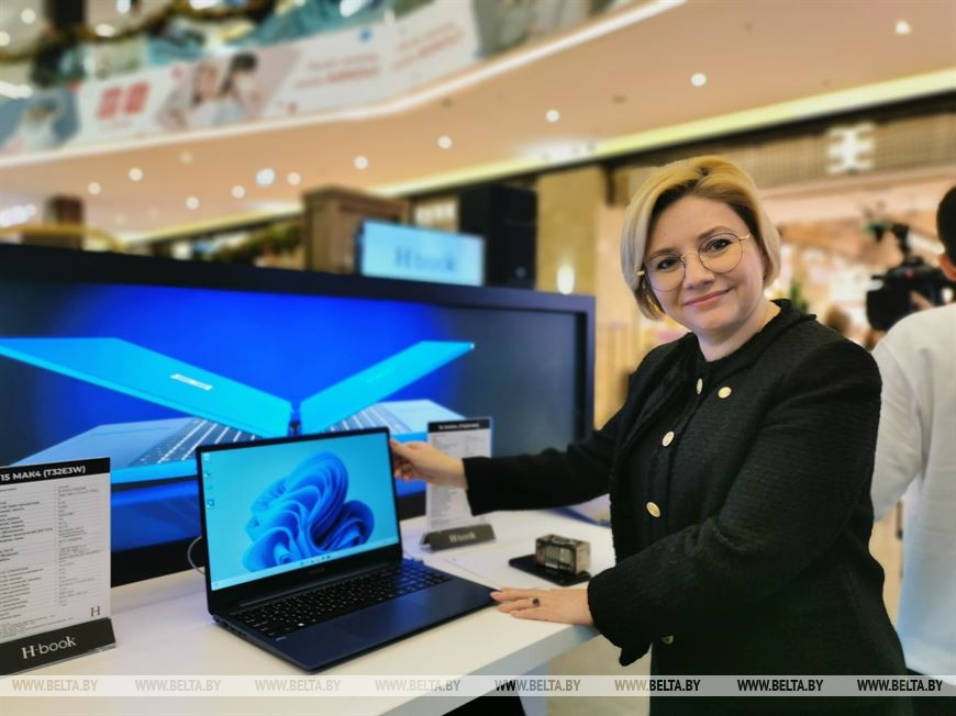 Продажи первых белорусских ноутбуков «Горизонт» начались в Минске