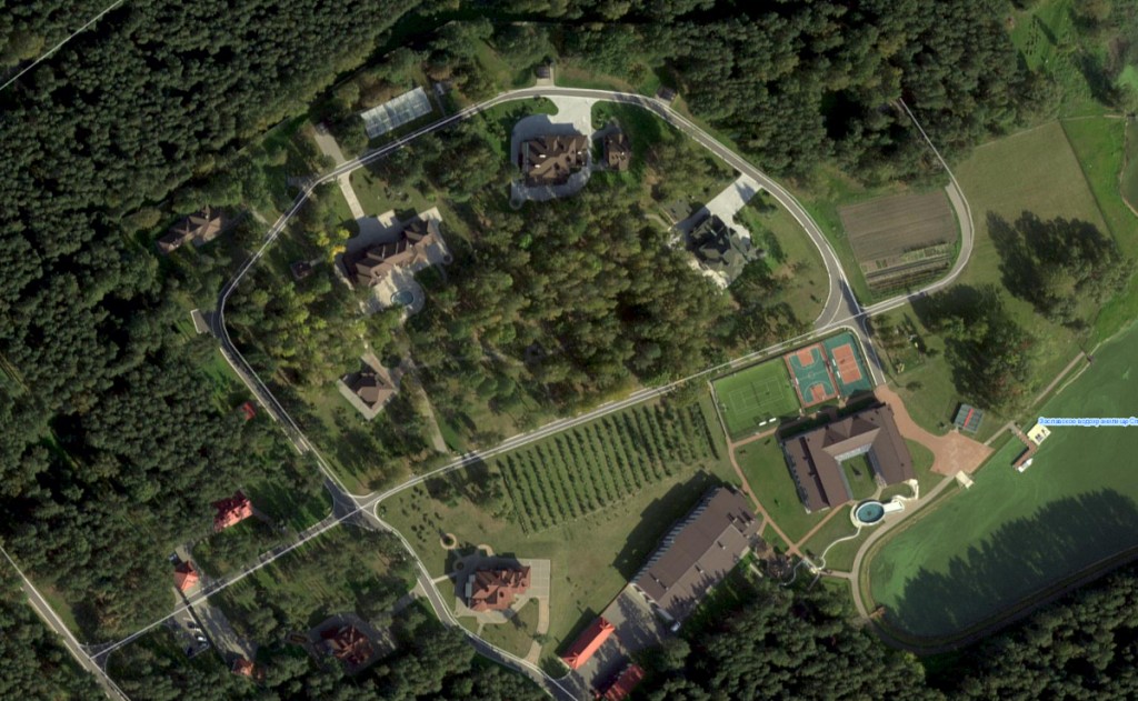 Резиденцию и дачу Лукашенко показали на детализированных снимках с высоты
