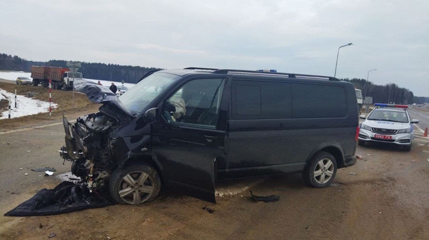 Семилетняя девочка и ее бабушка погибли в аварии с такси в Щучинском районе