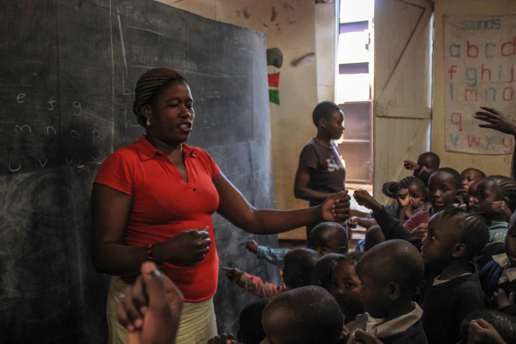 Школа в худшем районе мира: как получают образование жители трущоб