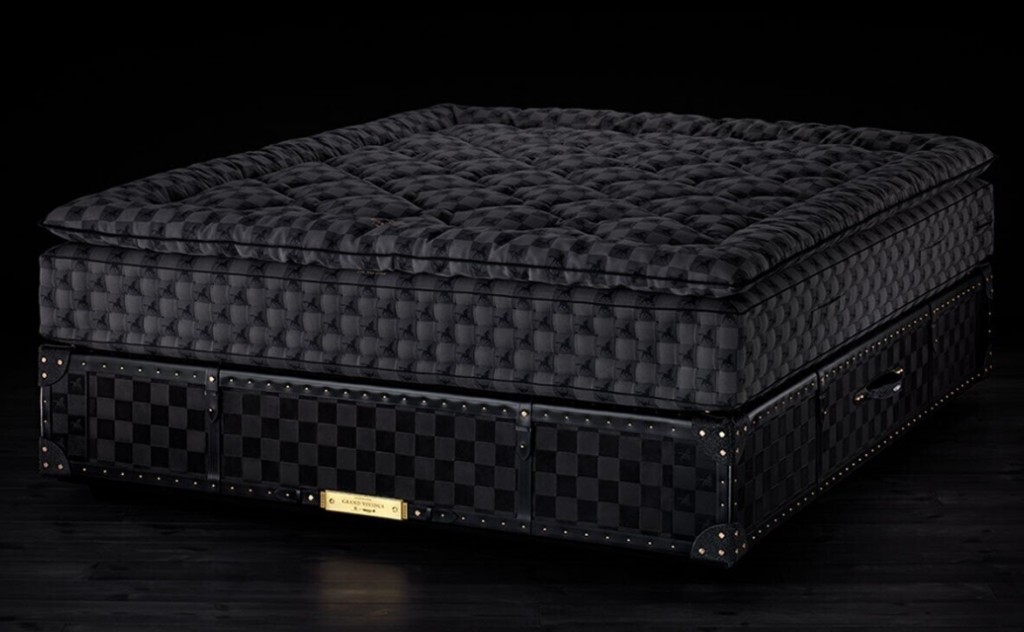Шведская фирма продаёт кровати за $499 тысяч королям и звёздам: почему они такие дорогие