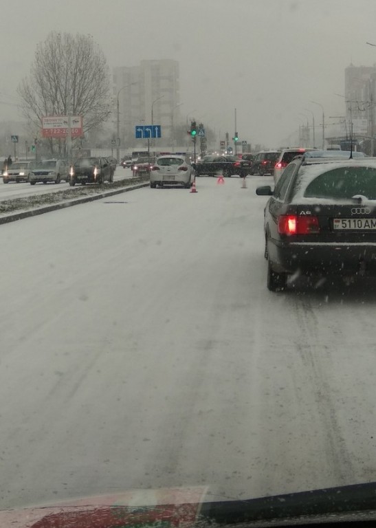 Первый снег и первые ДТП в Бресте
