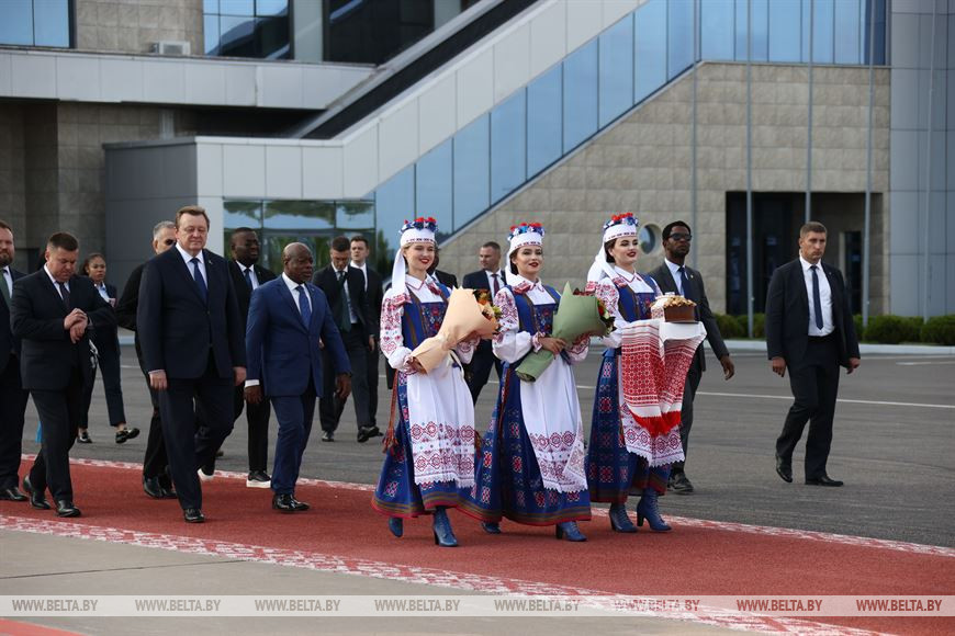 В Беларусь прибыл президент Экваториальной Гвинеи