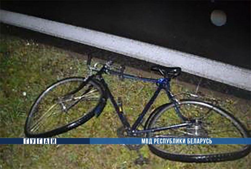 В Бресте легковушка сбила велосипедиста-нарушителя