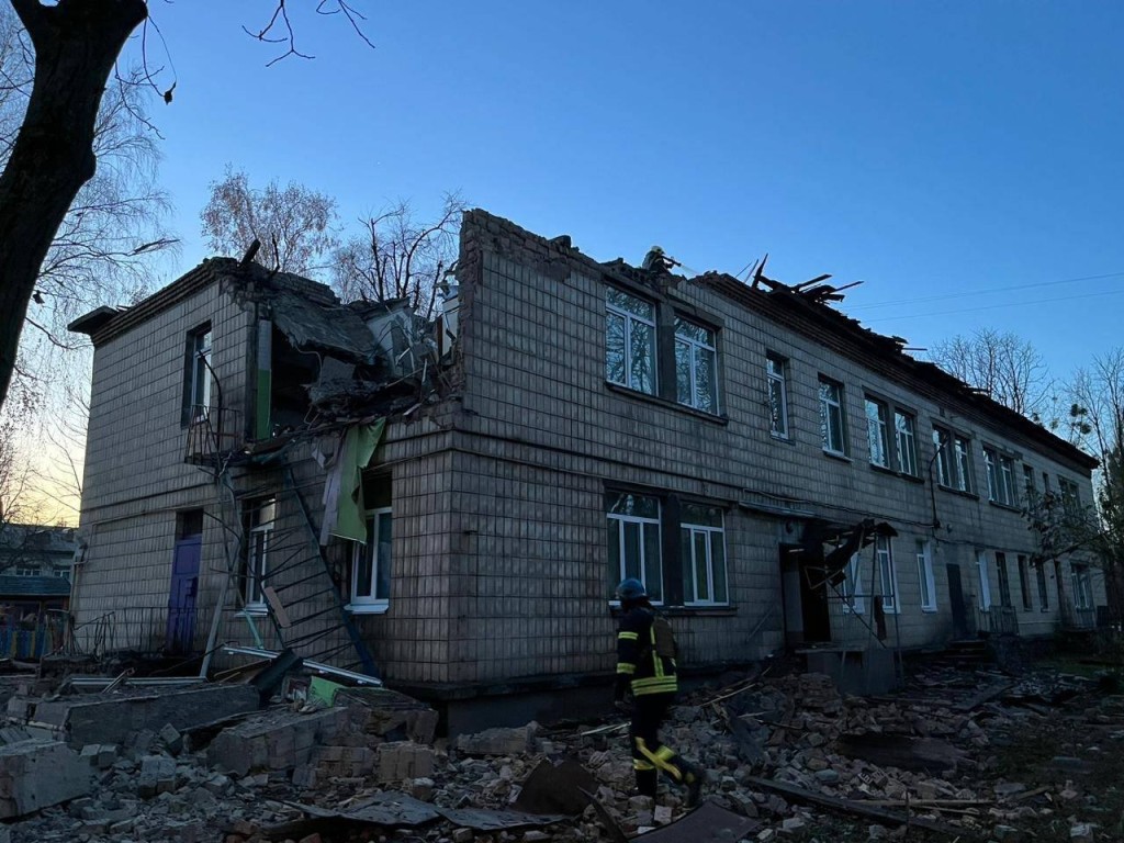 В Киеве прогремели взрывы: пять человек пострадали и пропал свет