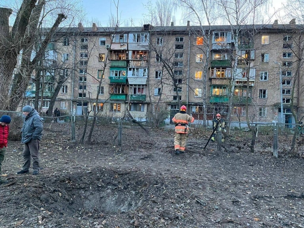 В Киеве прогремели взрывы: пять человек пострадали и пропал свет