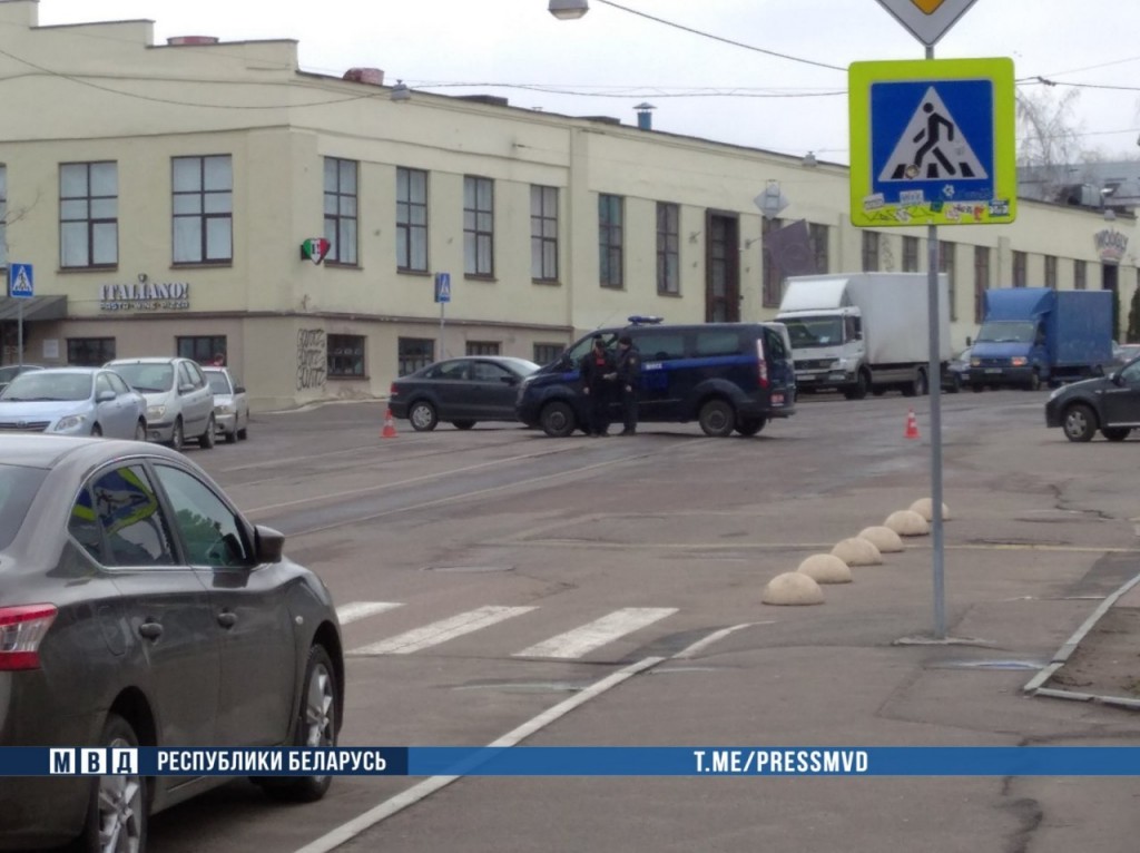 В Минске «заминировали» предприятие «Минск Кристалл» (видео)