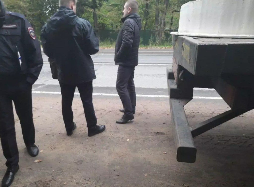 «Вырезала кусок стены и пыталась увезти капсулы»: сооснователи российской криофирмы делят замороженные тела