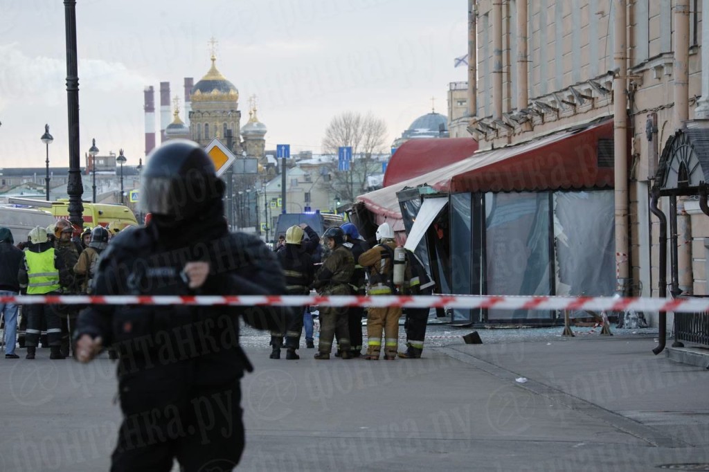 В кафе в центре Санкт-Петербурга произошел взрыв. Погиб военкор Владлен Татарский