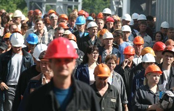 На минском заводе 110 работникам предложили работать 48 минут в день