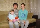 Брестские милиционеры собрали деньги, чтобы помочь двухлетней Анастасии Шичко из Кобрина