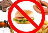 В Беларуси уточнили список продуктов, которые запретят для питания детей в школах