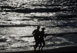Власти греческого острова ввели штраф до 1 тысячи евро для тех, кто забирает гальку с пляжа  