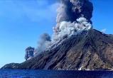Извержение вулкана Стромболи (видео)