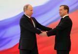 Потому что так нужно: Путин повысил зарплату себе и Медведеву