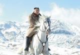 Ким Чен Ын на белом скакуне поднялся на самую высокую гору Кореи