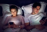 Экономика падает, потому что люди сидят в Instagram, а не занимаются сексом друг с другом