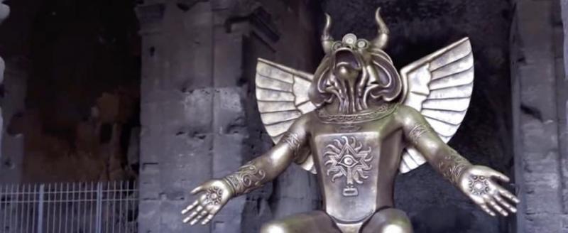 В Колизее установили статую сатанинского бога Молоха