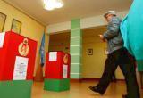 В Бобруйске секретарь избирательной комиссии спряталась от наблюдателей с ящиком для голосования