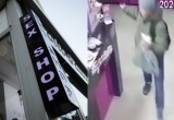 В Москве ограбили секс-шоп (видео)