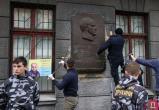 Зачем украинские националисты воюют с памятниками Жукову?