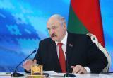 Лукашенко отказался носить медицинские маски, но руки моет часто