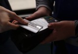 Лимит операций по бесконтактным карточкам без ввода ПИН-кода увеличили до 80 рублей