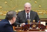 Лукашенко о коронавирусе: месяц нам еще придется барахтаться