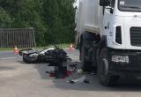 Смертельная авария под Брестом: мусоровоз сбил мотоцикл (видео)
