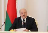 Лукашенко потребовал разобраться с оппозиционными СМИ