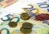 Зарплата белорусов снизилась на 44 доллара за полгода