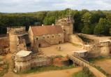 Архитектура: Современный проект постройки средневекового замка во Франции