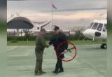 Лукашенко с автоматом прилетел во Дворец независимости (видео)