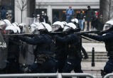 Полиция Варшавы применила гладкоствольное оружие на марше в День независимости