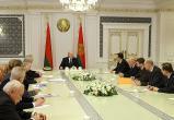 Лукашенко пообещал свободный доступ к вакцине от коронавируса в Беларуси