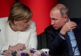 Меркель призвала Путина сократить военное присутствие у границ Украины